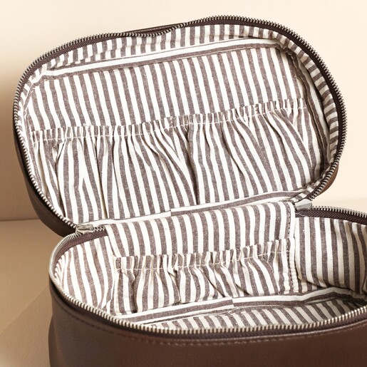 Voyager Wash Bag in Brown