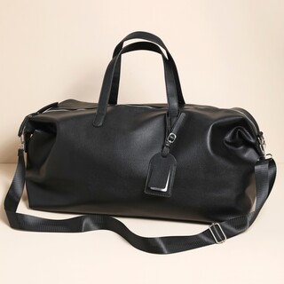 Vegan Leather Weekend Holdall Bag in Black