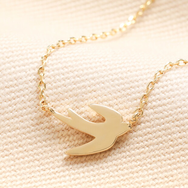 Flying Bird Pendant Necklace in Gold Flying Bird Pendant Necklace in Gold