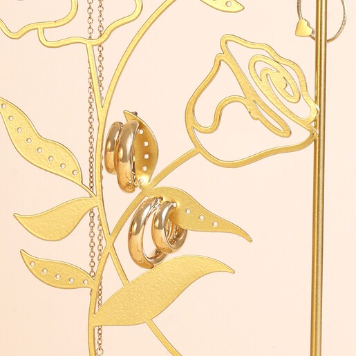 Close Up of Floral Metal Folding Jewellery Stand