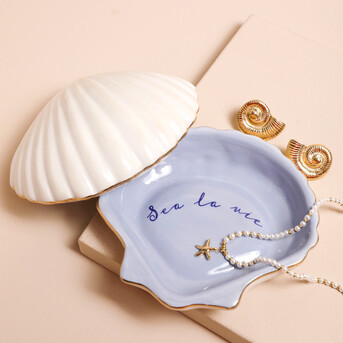 White Shell 'Sea la Vie' Lidded Trinket Dish