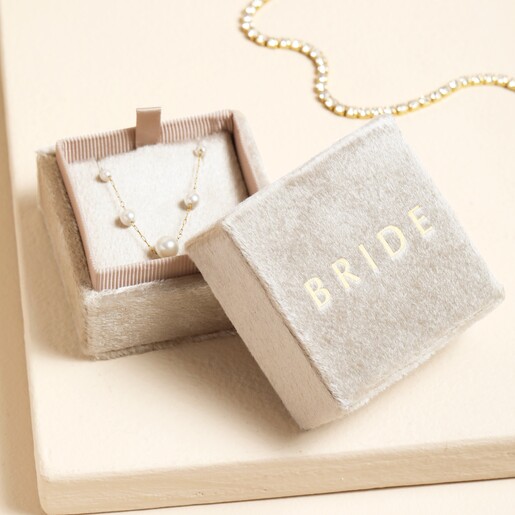 'Bride' Natural Velvet Necklace Box
