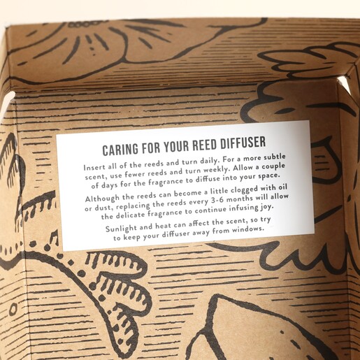 Norfolk Natural Living Geranium & Tomato Reed Diffuser Set  	 Norfolk Natural Living Geranium & Tomato Reed Diffuser Set  