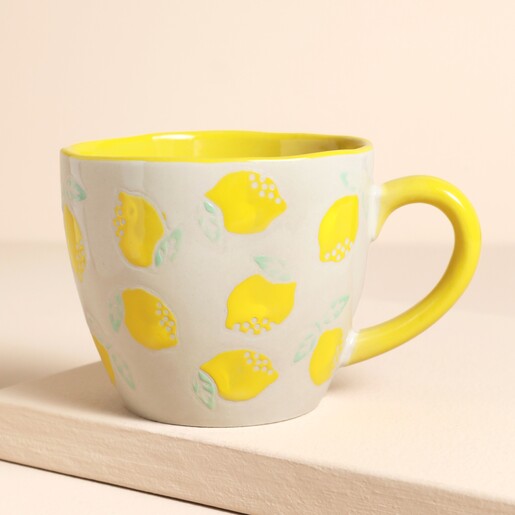 A bright mug to freshen up your kitchen