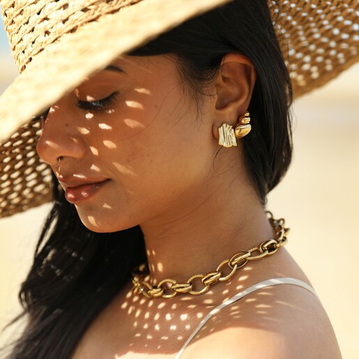 Stainless Steel Comb Shell Stud Earrings in Gold