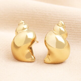 Stainless Steel Comb Shell Stud Earrings in Gold