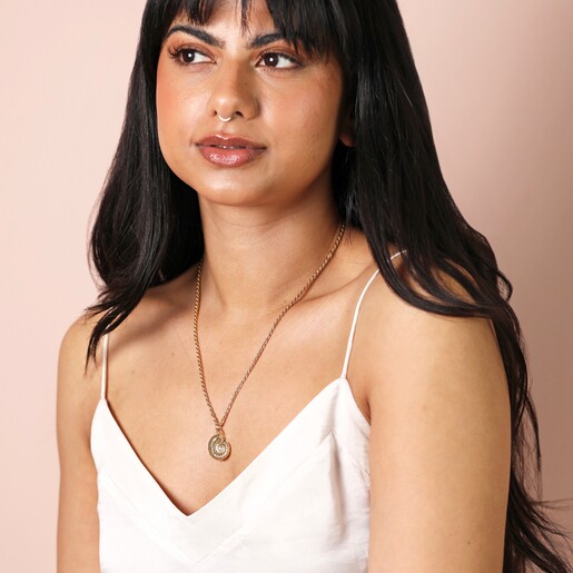 Model Shot Model Shot of Swirl Shell Pendant Necklace in Gold