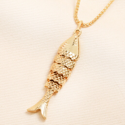 Chunk fish pendant necklace in gold