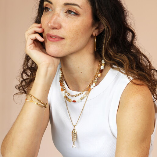Chunk fish pendant necklace in gold