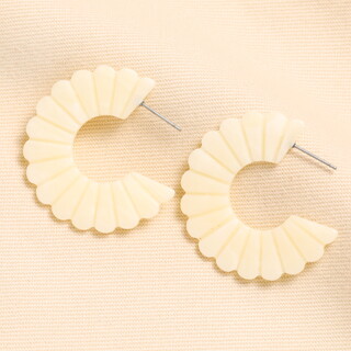 Cream Resin Scalloped Edge Hoop Earrings
