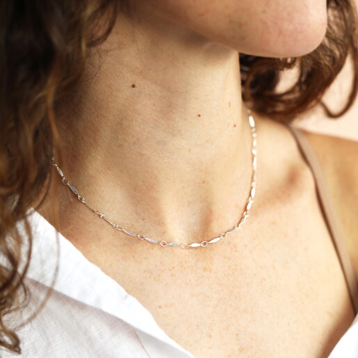 textured chain necklace in silver
