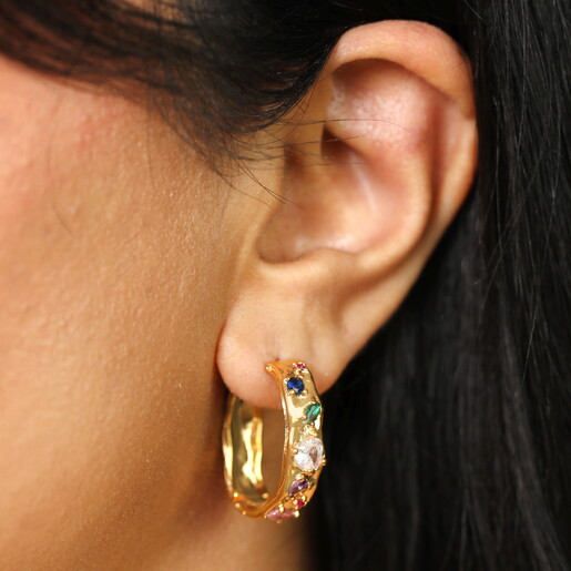 Molten Gem Huggie Hoop in Gold