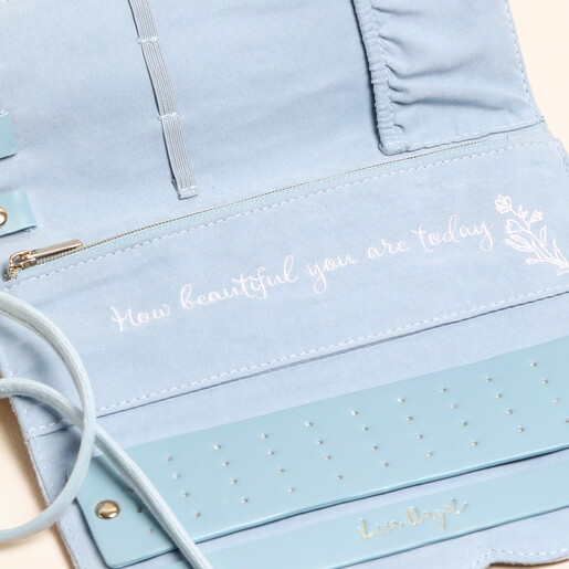 inside of velvet jewellery roll