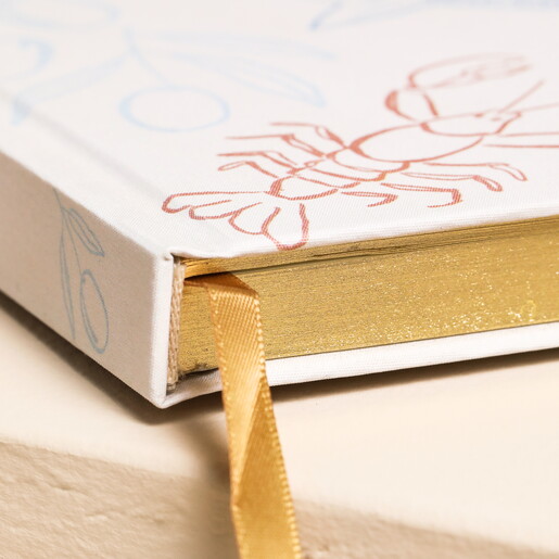 Gold Page Edges of Cream Linen Favourite Recipes Cookbook Journal