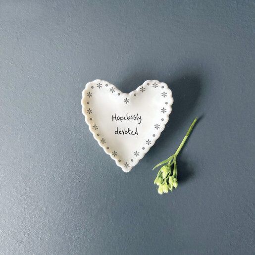 white scalloped edge trinket dish
