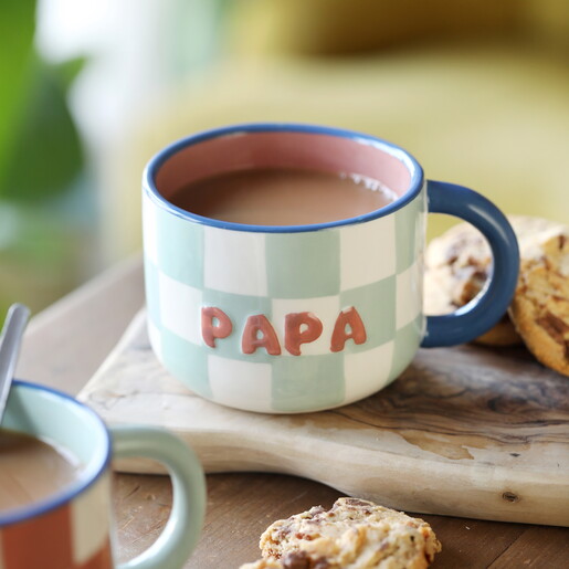 papa mug with coffee 