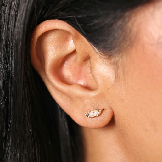 Pearl Two Peas in a Pod Stud Earrings in Gold on Model
