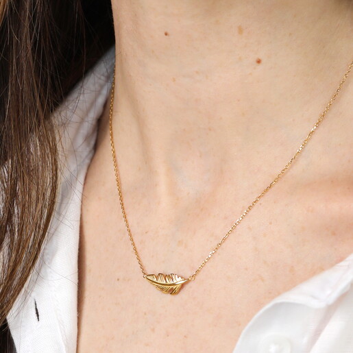 Stainless Steel Feather Pendant Necklace in Gold