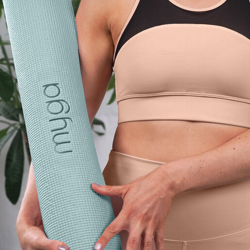 4mm thick yoga mat in blue