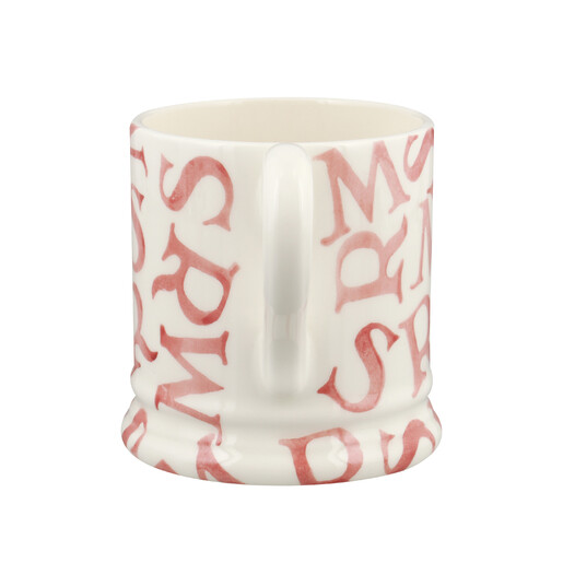 handle of ceramic Mrs mug