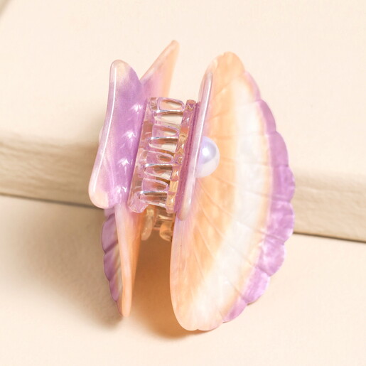 claw mechanism of large shell hair clip in lilac