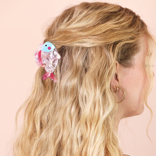 large resin fish clip in pink and blue