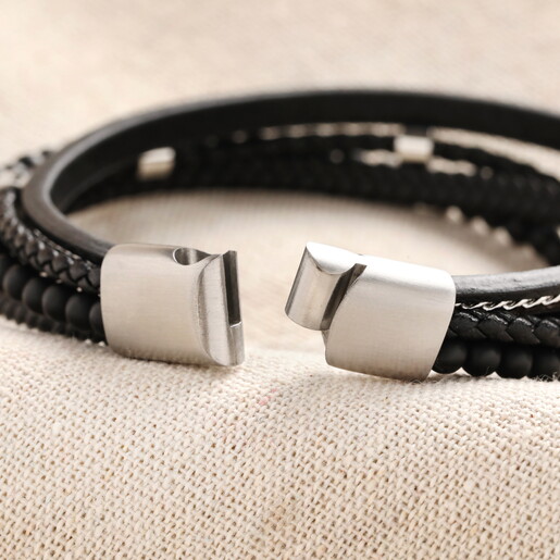close up of men's magnetic clasp