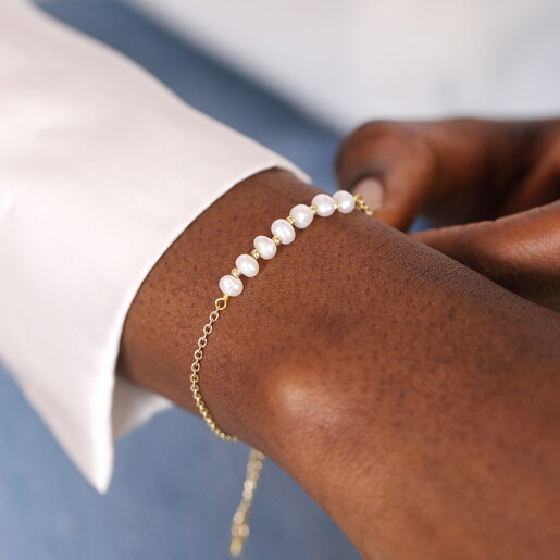 Pearl Beaded Chain Bracelet in Gold