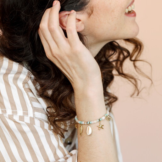 Stainless Steel Summer Shell Charm Bracelet in Gold