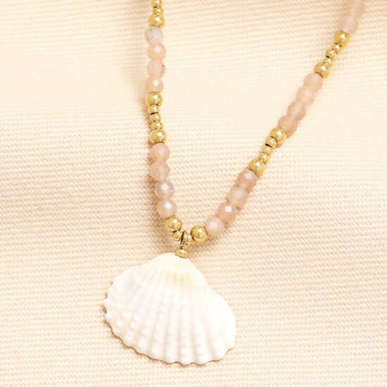Beaded Dusty Pink Shell Pendant Necklace In Gold