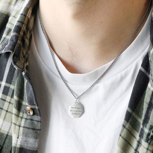 waterproof pendant necklace on box chain