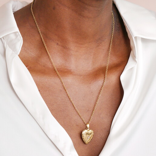 personalised-initial-photo-stainless-steel-heart-locket-necklace-gold