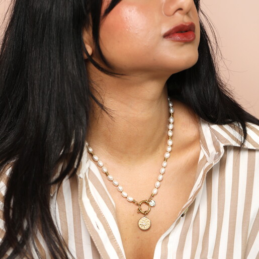 Stainless Steel Pearl Star Compass Pendant Necklace in Gold