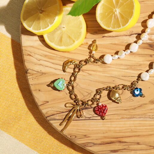 Stainless Steel Vintage Charm and Pearl Chunky Necklace in Gold
