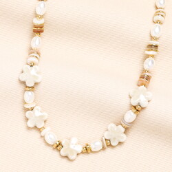 Stainless Steel White Flower Beaded Necklace in Gold