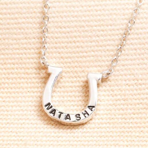 horse shoe charm necklace in silver