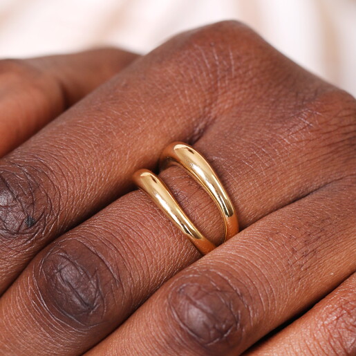 stainless steel illusion ring in gold