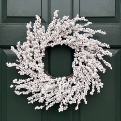 White Snowy Berry Decorative Wreath