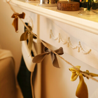Multi Green Velvet Bow Christmas Garland
