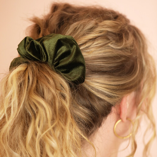shot of scrunchie on blonde hair 