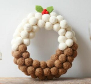 Pom Pom Christmas Pudding Wreath